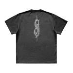 slipknot logo on theback of the t shirt